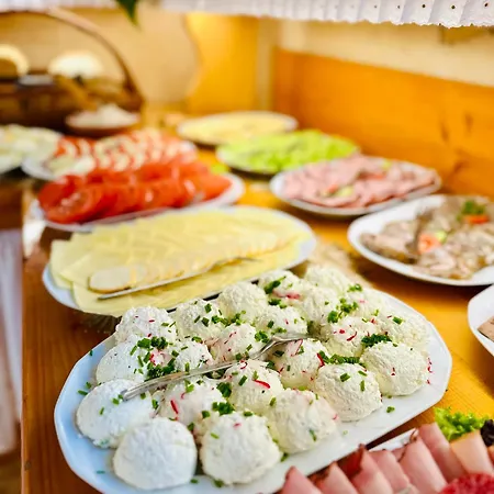 Bed and breakfast Gościnne Góraleczka 2*